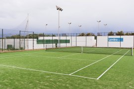 Instalaciones de la escuela de tenis de Malbúger